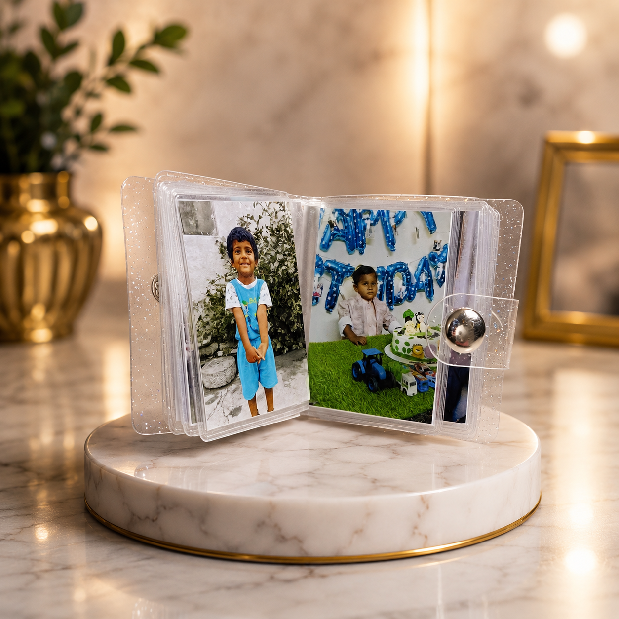 Mini Album Pouch Keychain – 10 Layers (20 Photos)